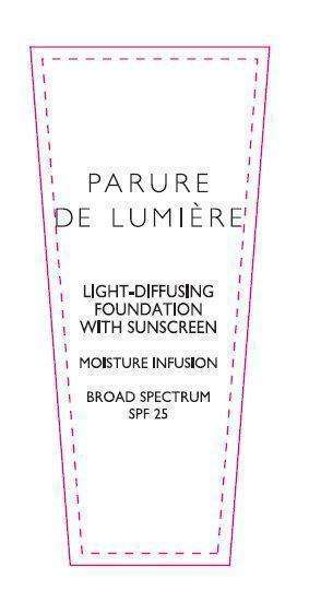 PARURE DE LUMIERE LIGHT-DIFFUSING FOUNDATION WITH SUNSCREEN MOISTURE INFUSION BROAD SPECTRUM SPF 25 01 BEIGE PALE